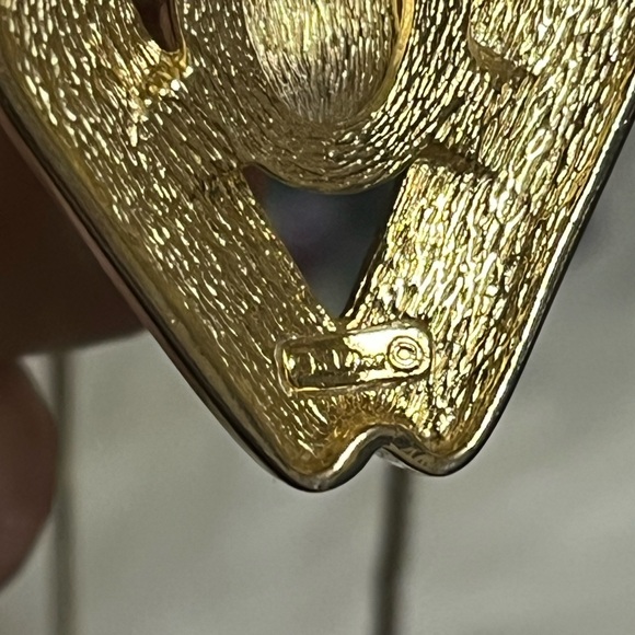 Christian Dior Vintage Cream Enamel Necklace - Picture 5 of 11